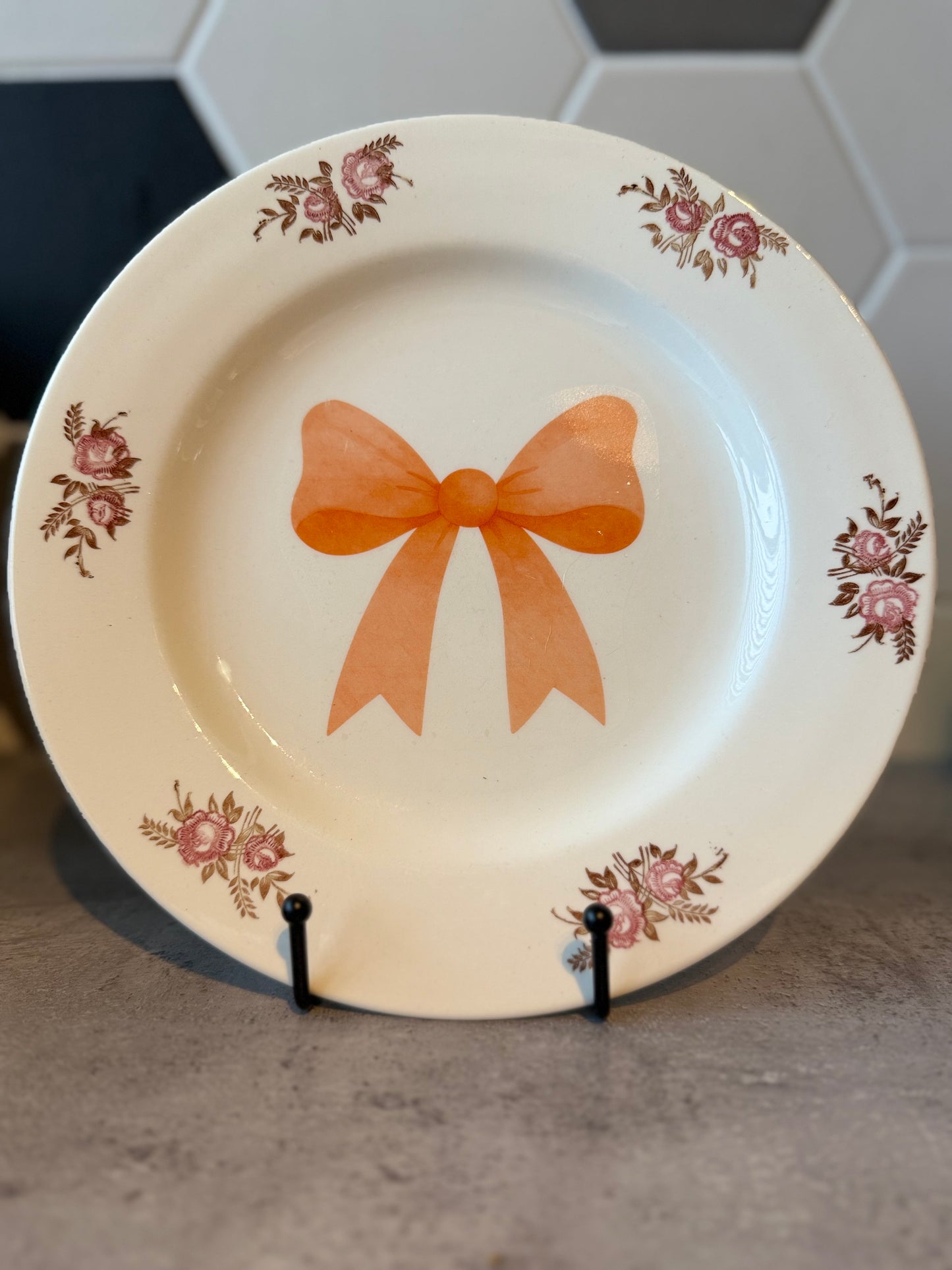 Wandbordje 23 cm ‘Roze strik’