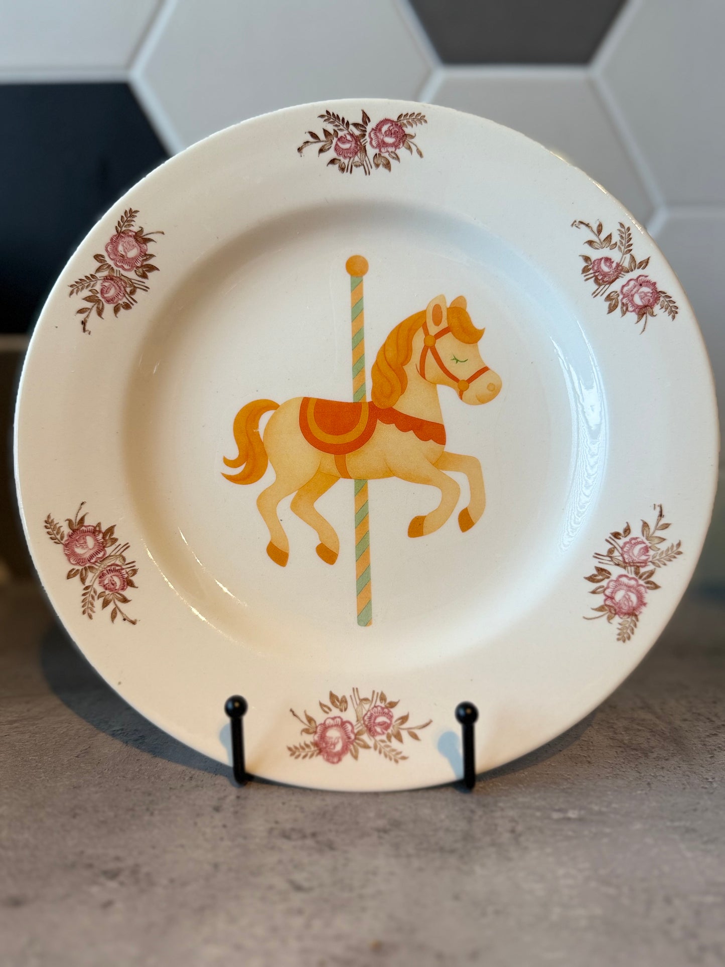 Wandbordje 23 cm ‘Draaimolenpaardje’